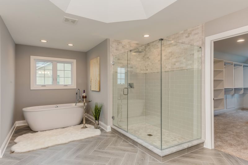 Open Shower with Floor-to-Cloor Tile